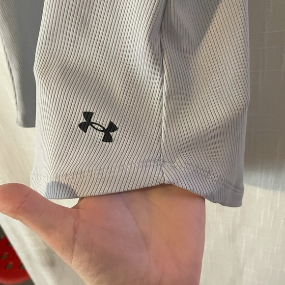 Under Armour Athletic Tank (L) - Picture 3 of 5